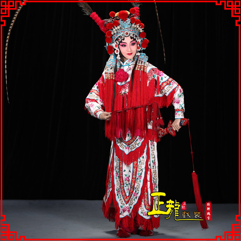 未央刀马旦改容战父 软绉镶边女改良靠